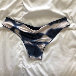 Blue and white tye dye scrunch butt bikini bottoms